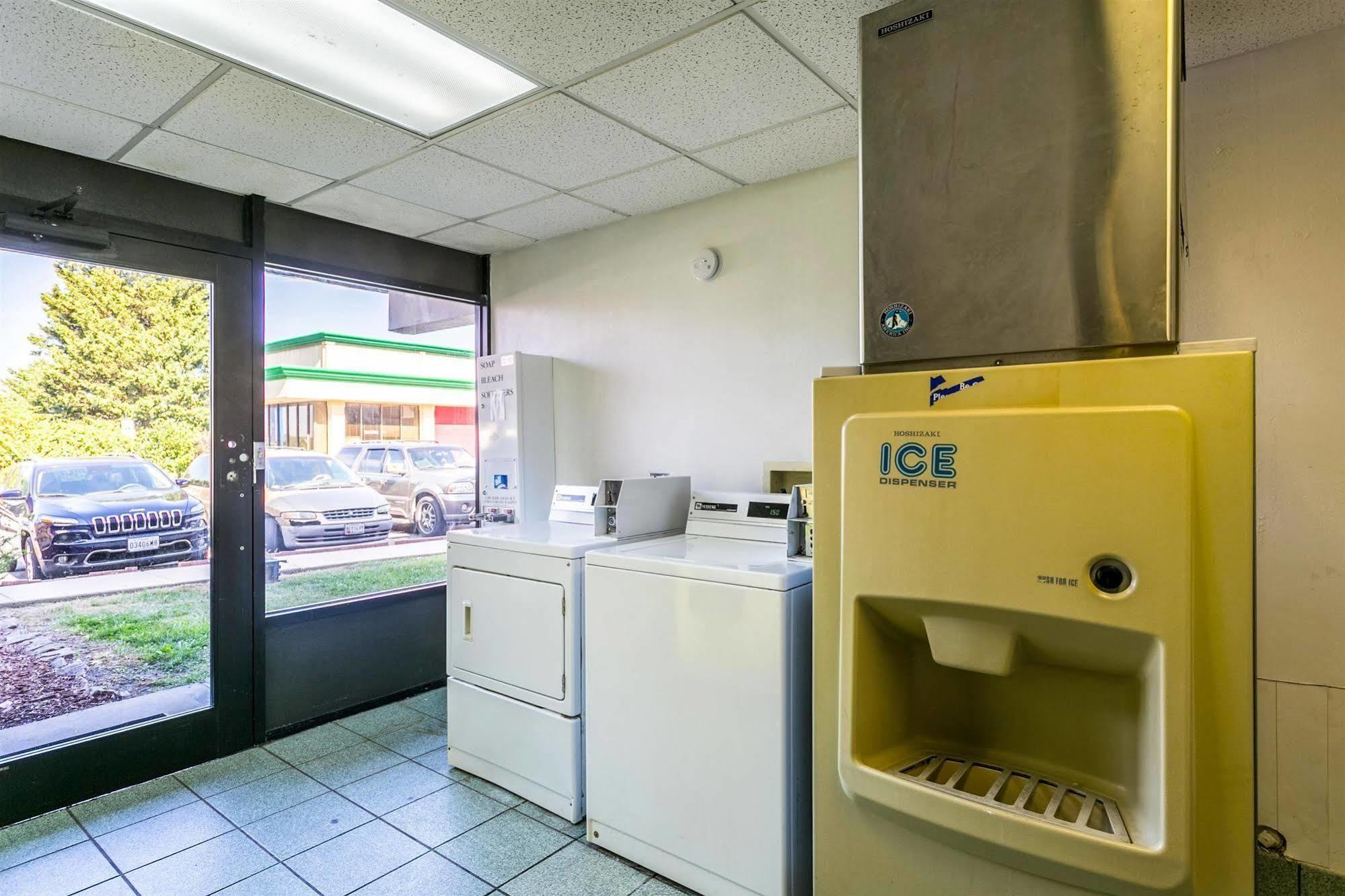 Americas Best Value Inn Edgewood, Md Eksteriør billede