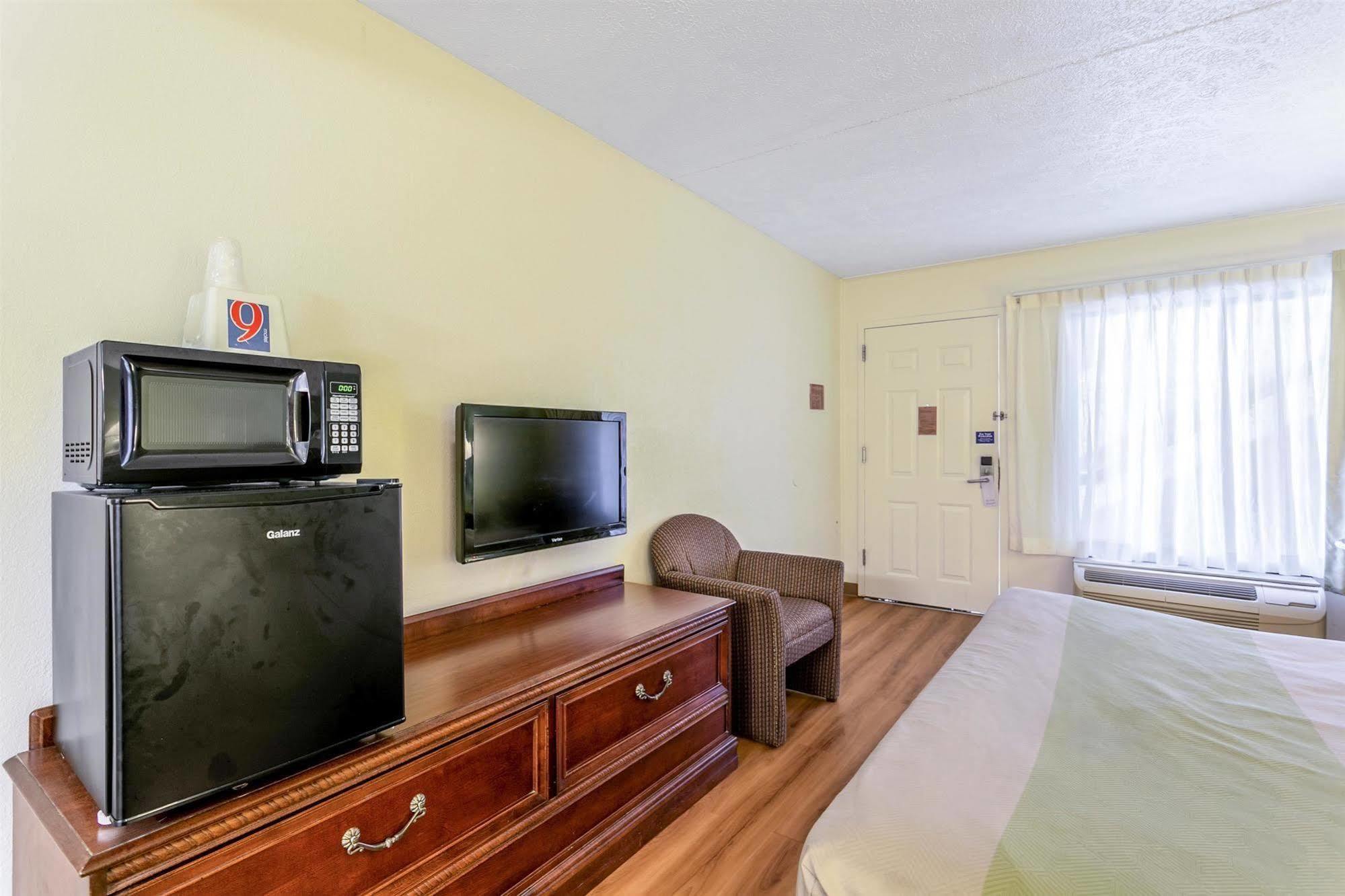 Americas Best Value Inn Edgewood, Md Eksteriør billede