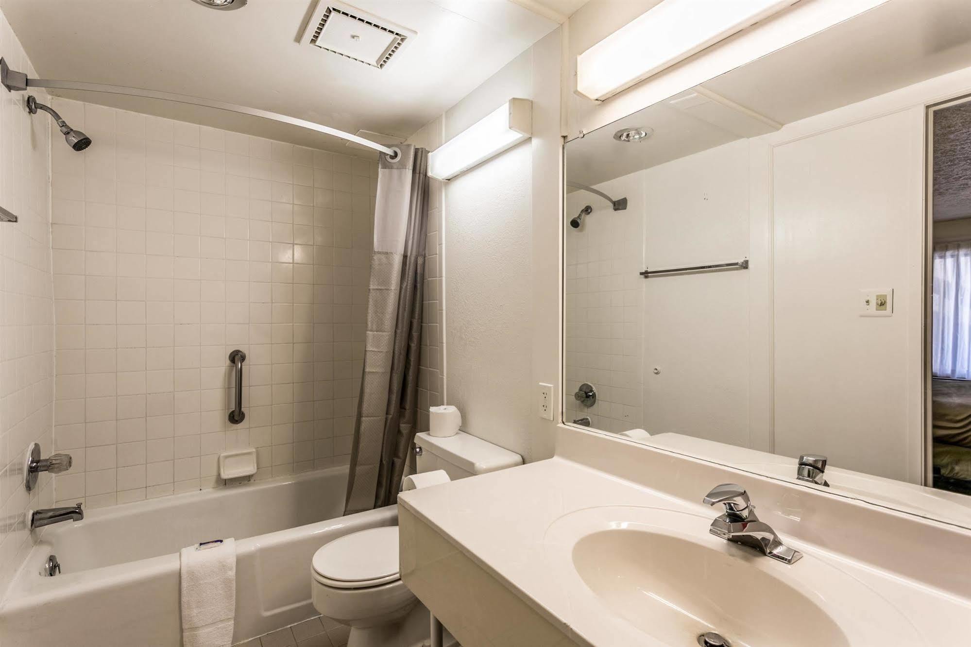 Americas Best Value Inn Edgewood, Md Eksteriør billede
